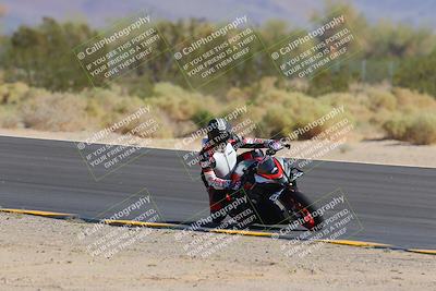 media/Oct-08-2022-SoCal Trackdays (Sat) [[1fc3beec89]]/Turn 10 (945am)/